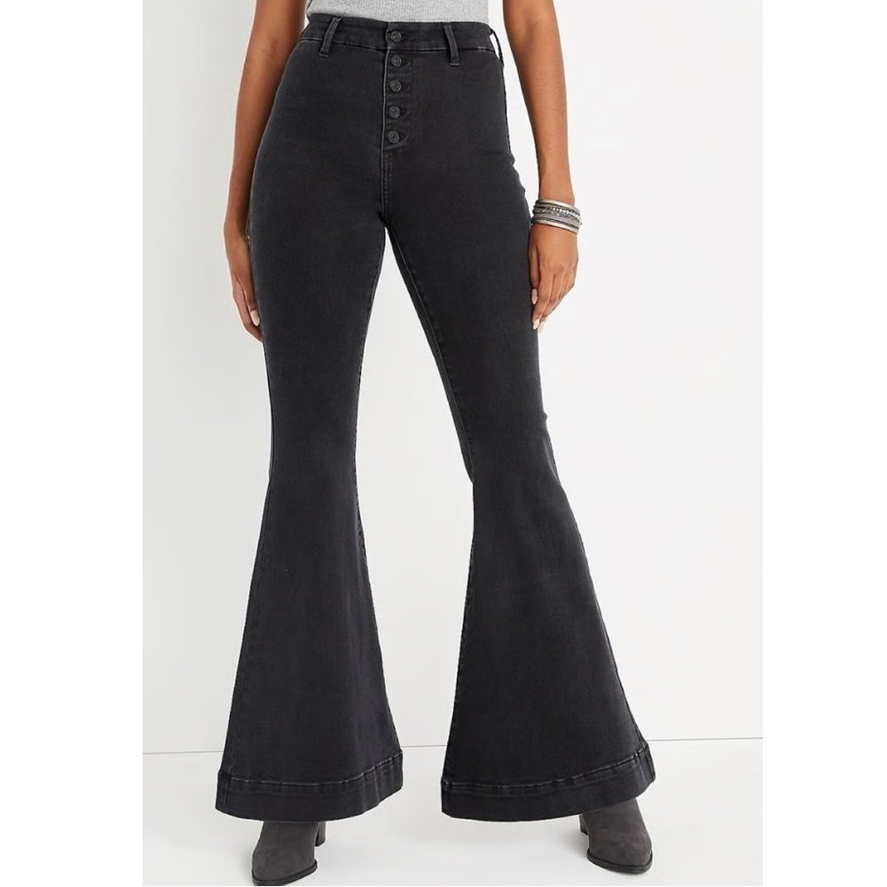 Kancan 11/29 High Rise Super Flare Bell Bottom Button Fly Jeans Black Denim